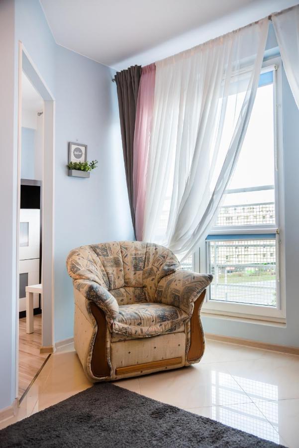 Wola Pleasure Place Apartment Varsovia Exterior foto