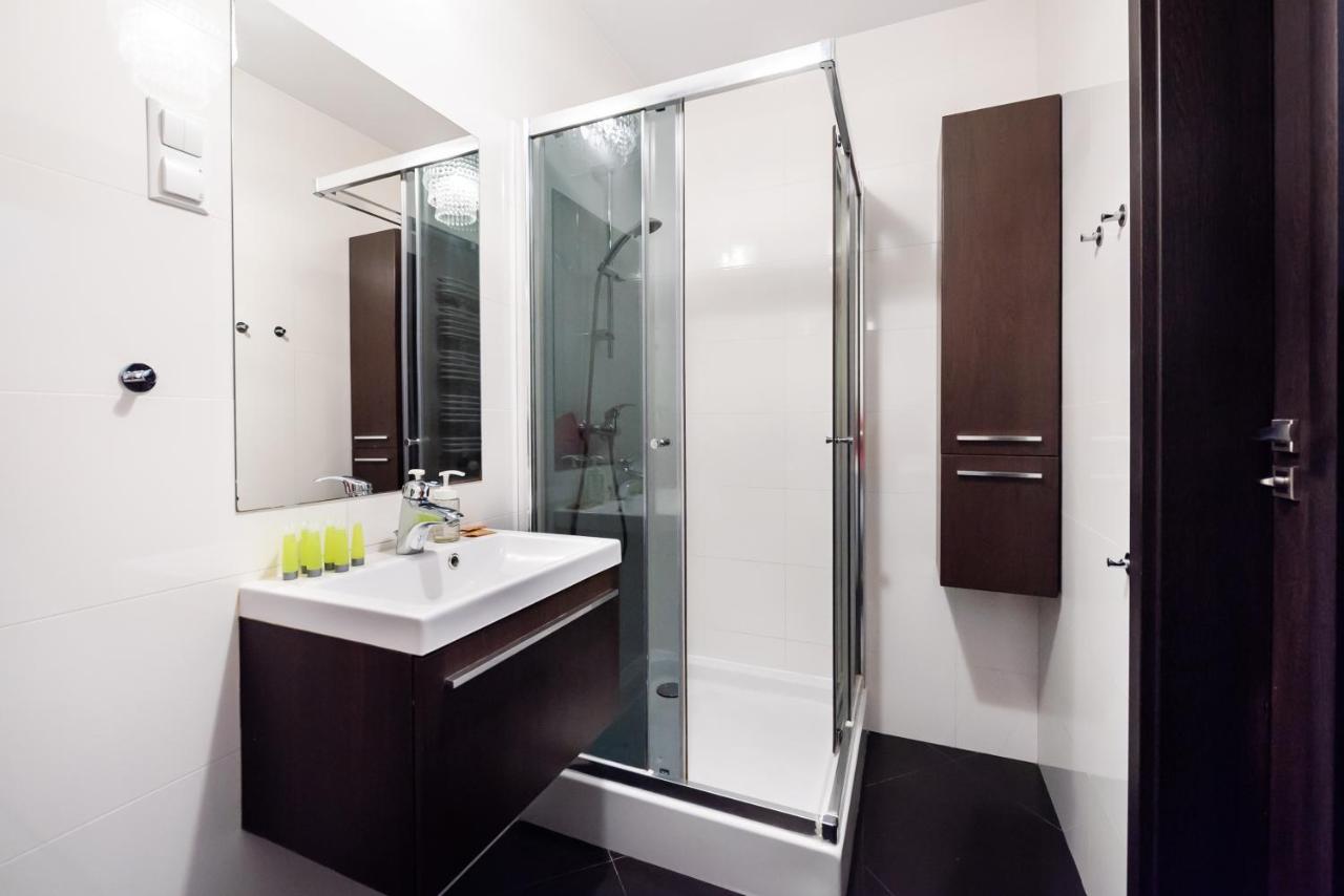 Wola Pleasure Place Apartment Varsovia Exterior foto