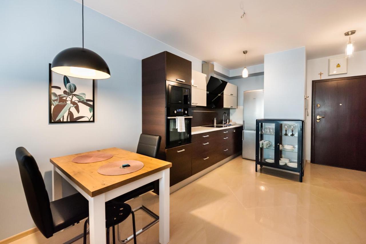 Wola Pleasure Place Apartment Varsovia Exterior foto